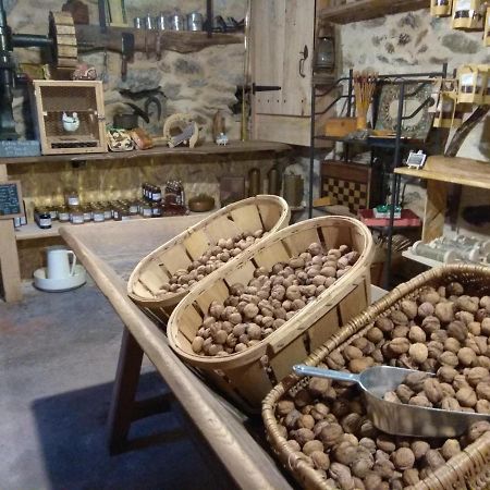 La Ferme Les Mamours La Bastide-l'Eveque エクステリア 写真
